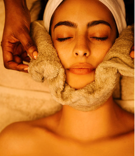 Swedish Back, Neck & Shoulder Massage | Aroma Back, Neck & Shoulder Massage